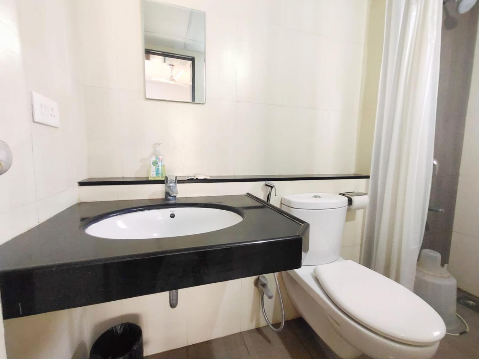 Private Rooms In Blue Ridge 辛加瓦迪 外观 照片